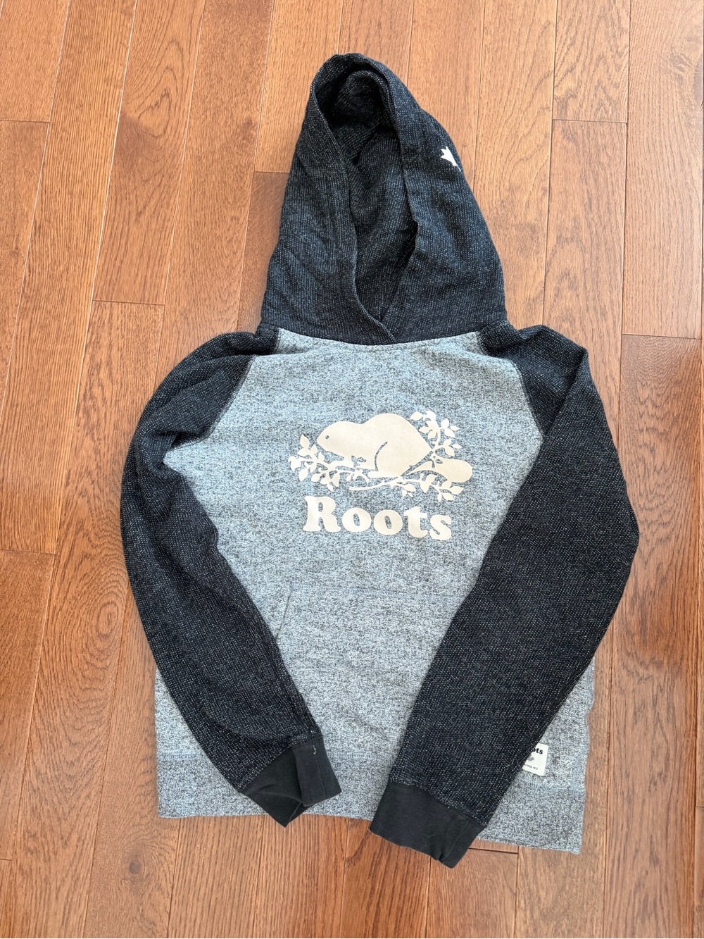 Roots Kids Hoody Size XXL gray and charcoal